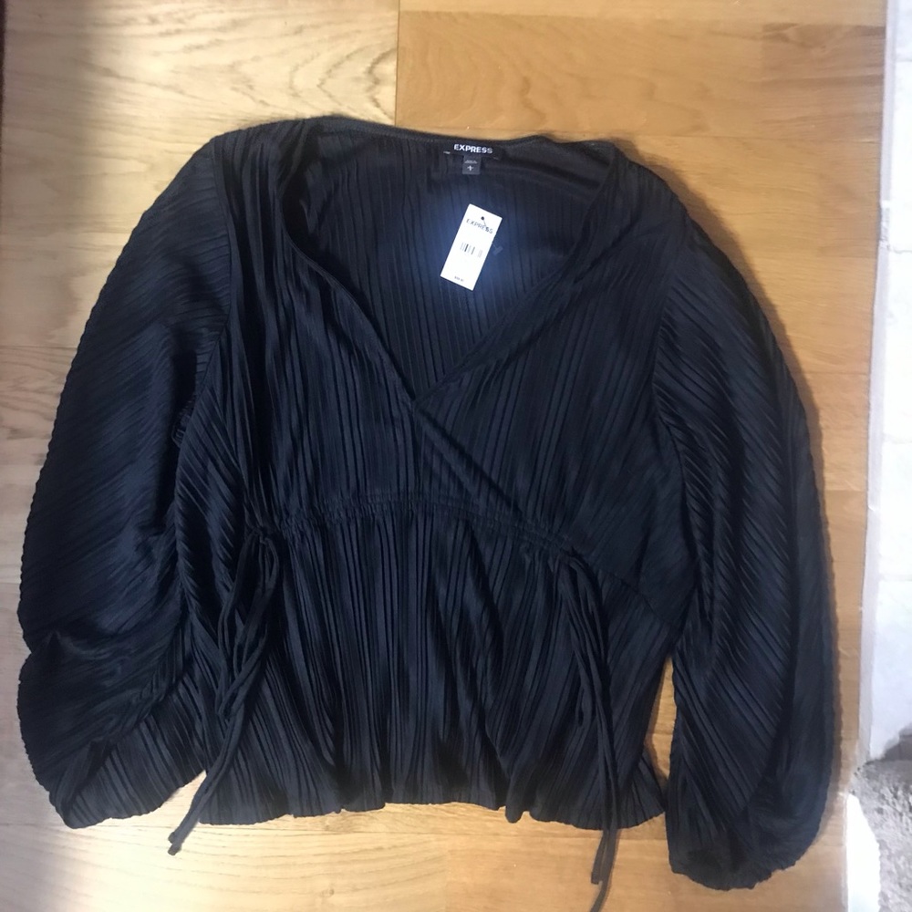 NWT express blouse size large